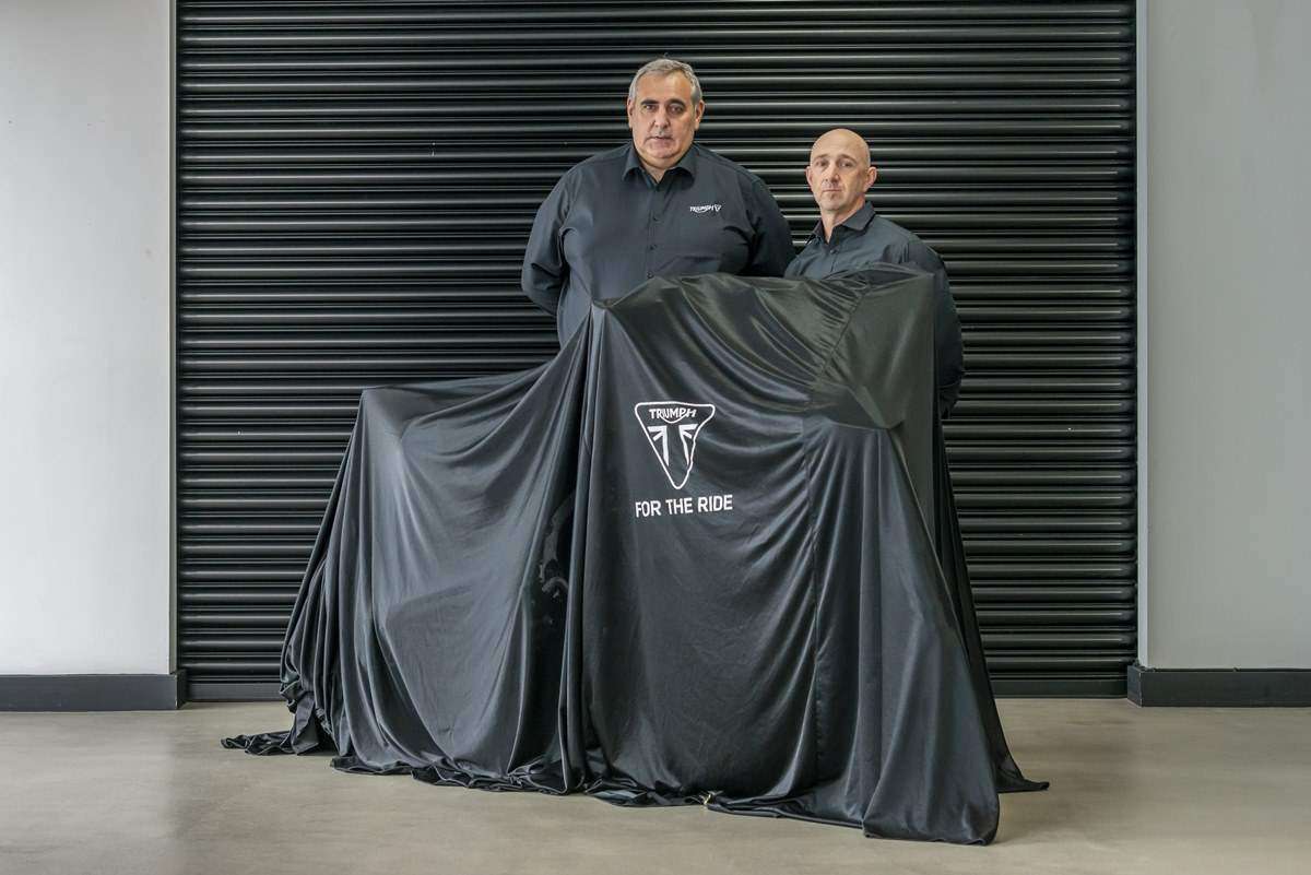 Hasta el momento lo más que se había visto era una moto tapada con una lona en la presentación