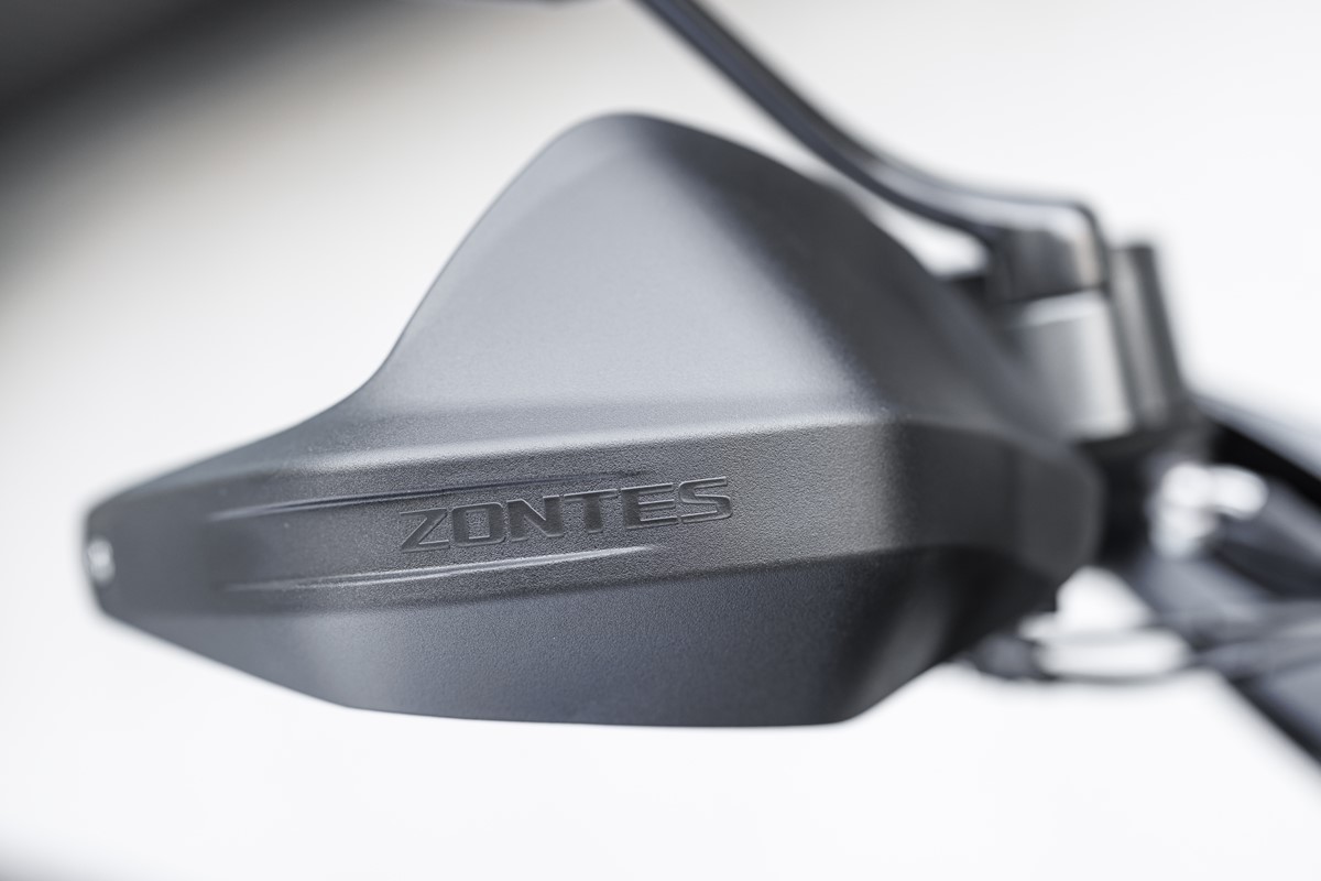 zontes_350e-15