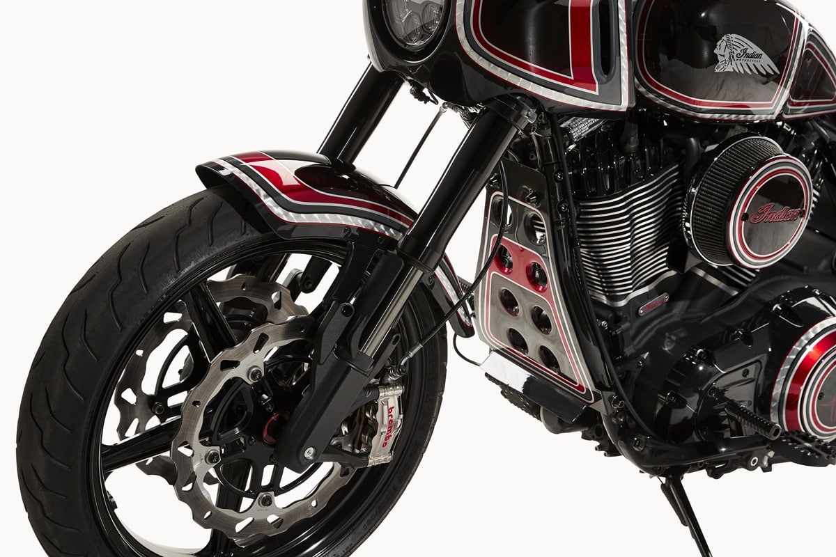 Indian Sport Chief 'Forged' by Carey Hart en detalle