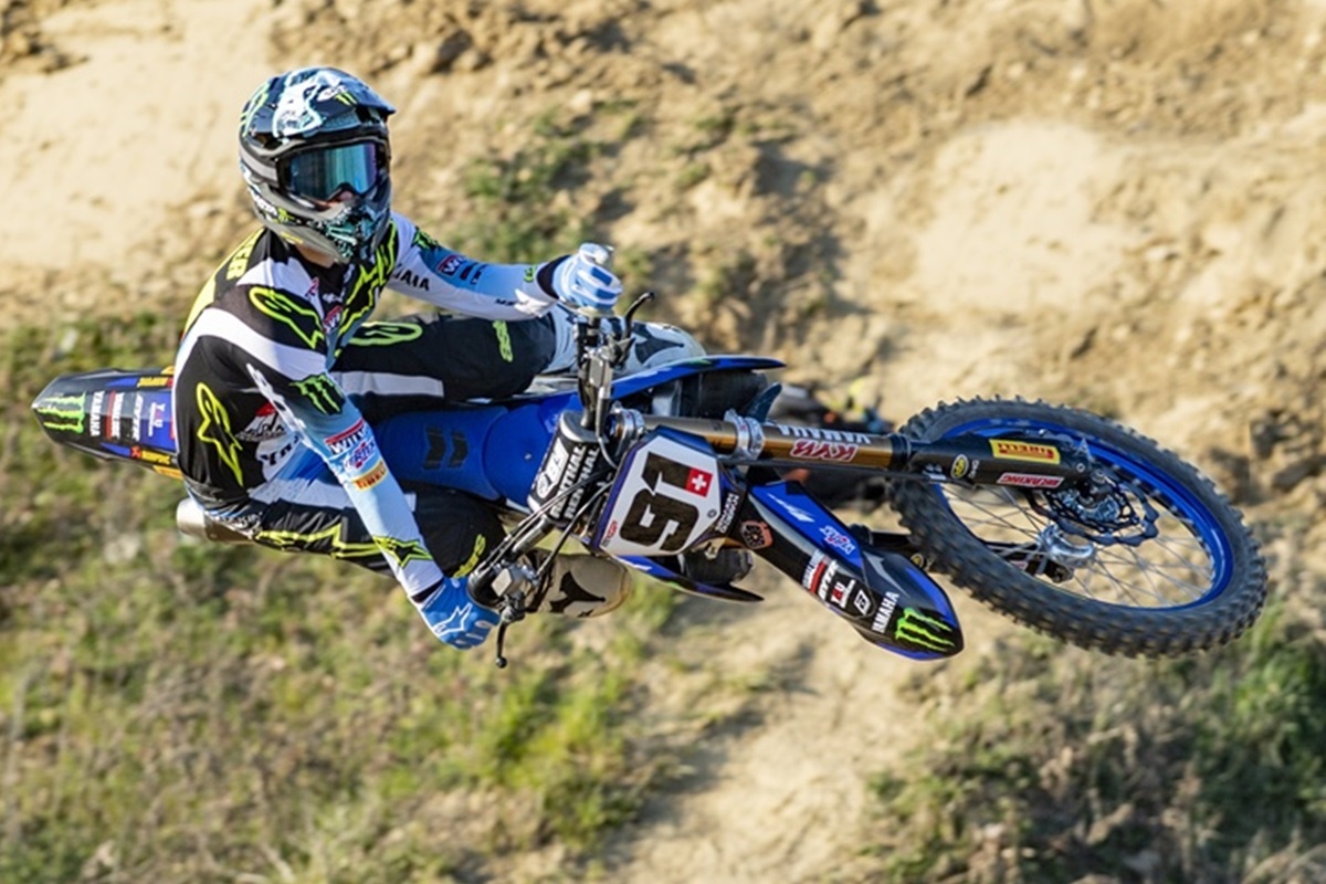 Shoei VFX-WR 06 en acción
