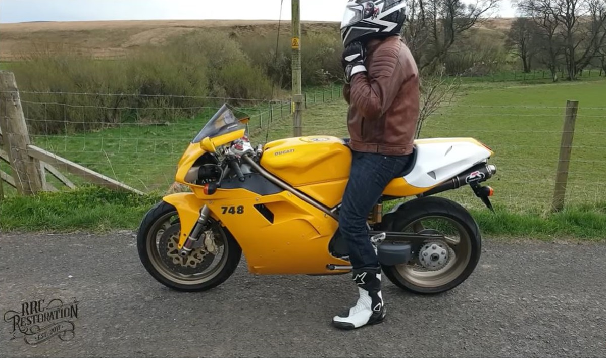 Restauración Ducati 748 SPS
