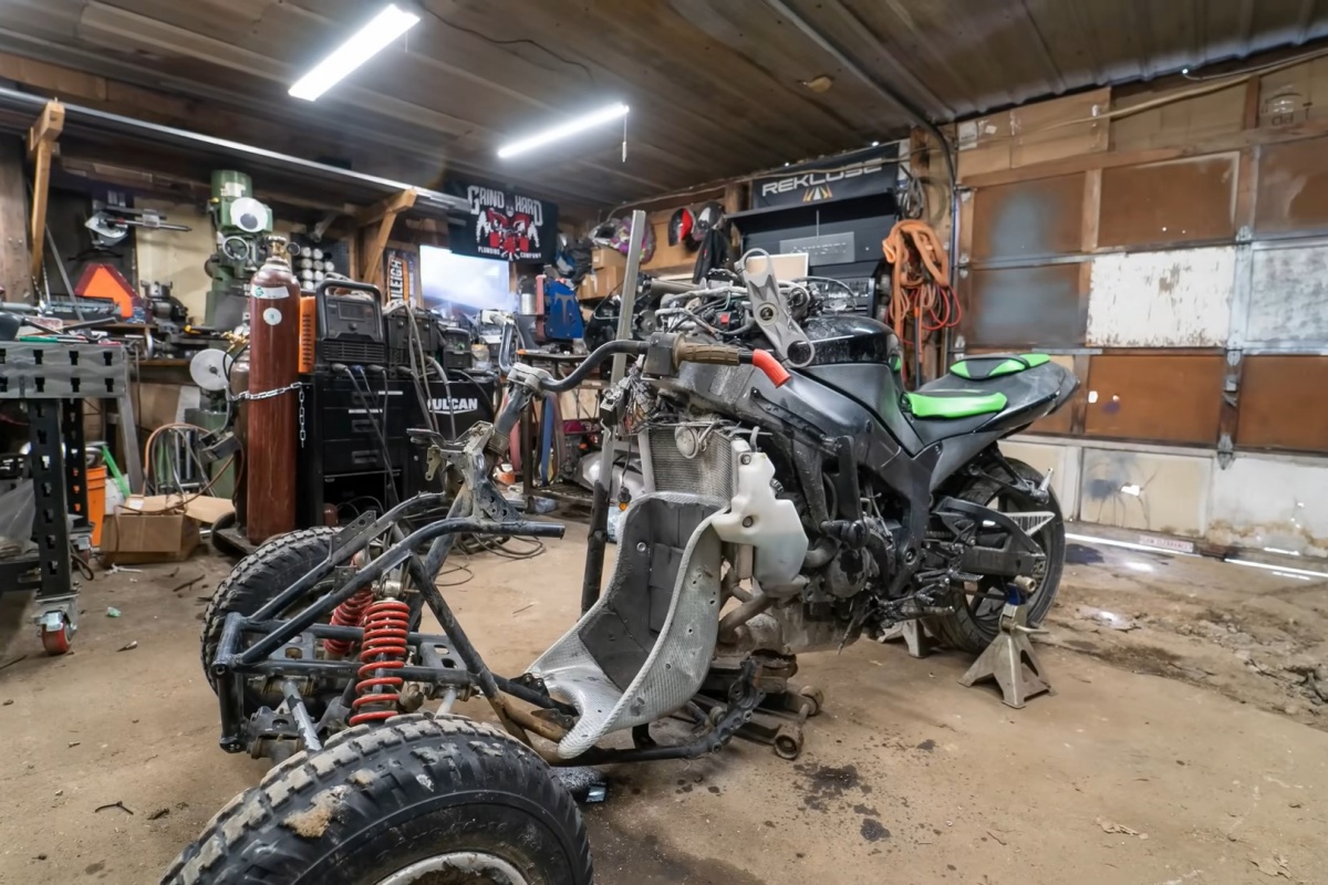 slingshot_grind_hard_plumbing_4