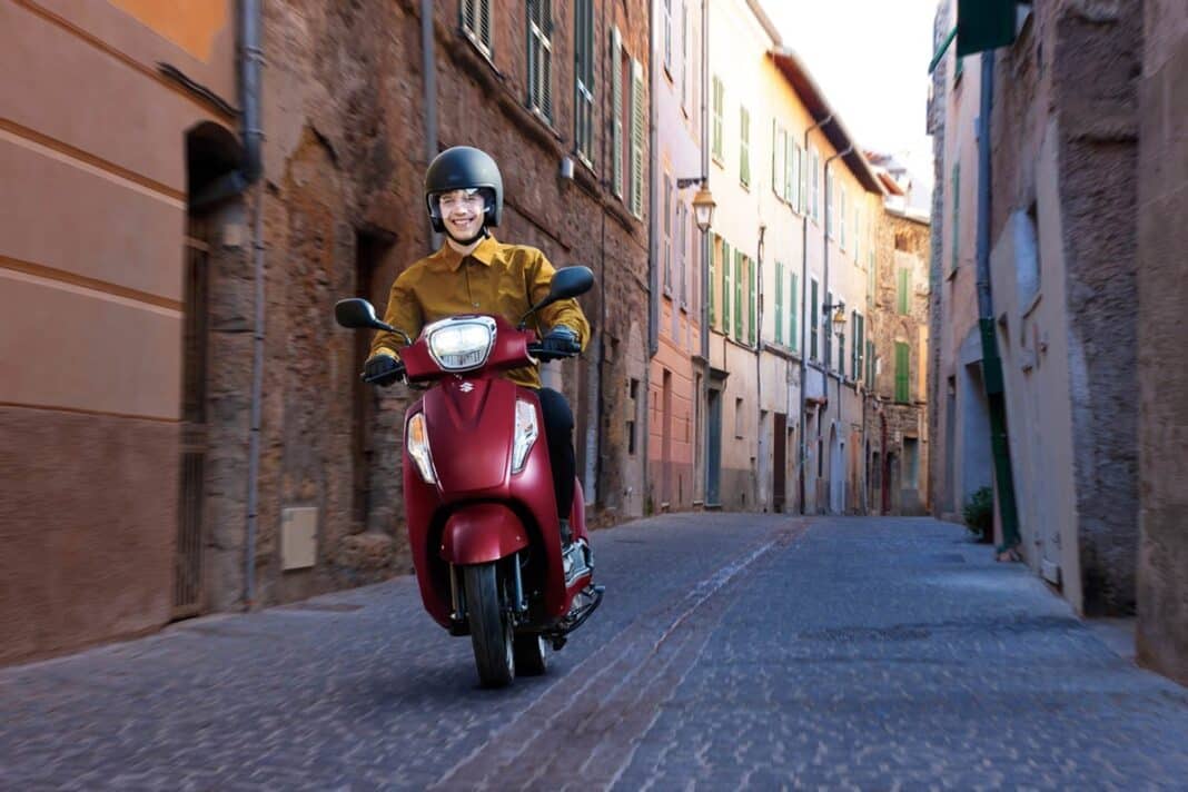 Suzuki Address 125 en acción