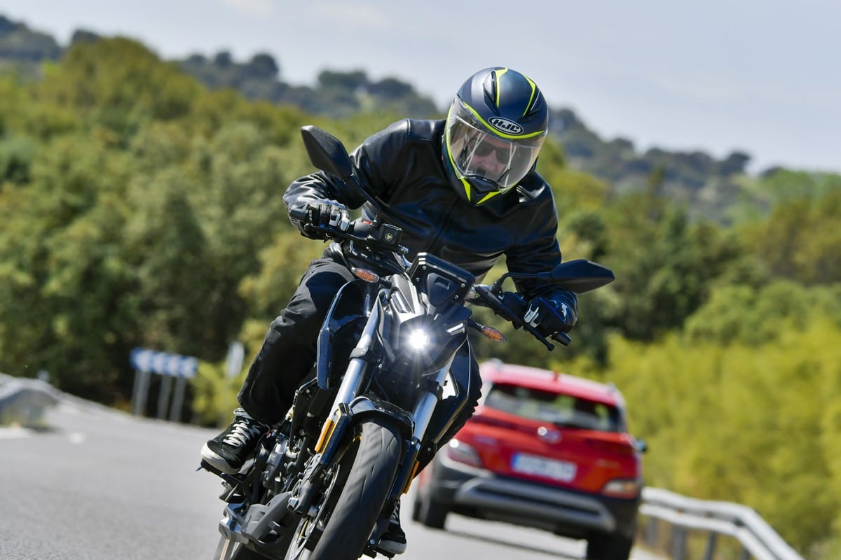 voge-125r-soymotero-13