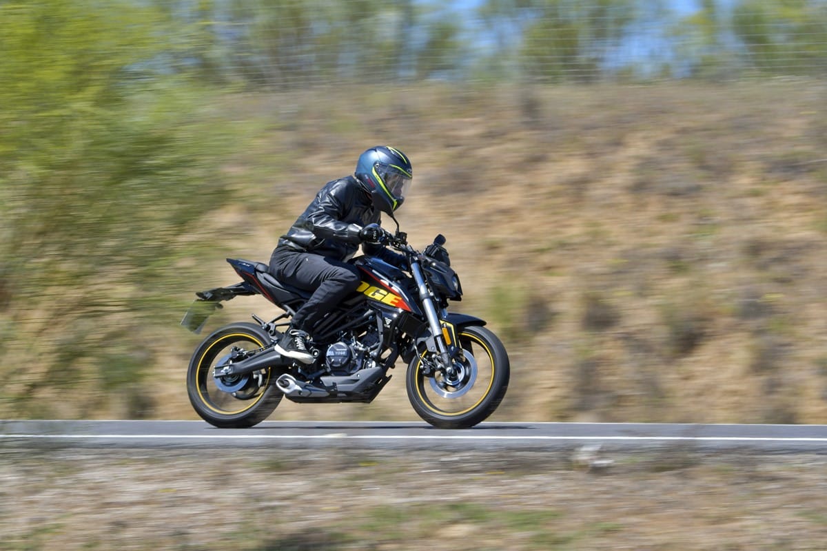 voge-125r-soymotero-16