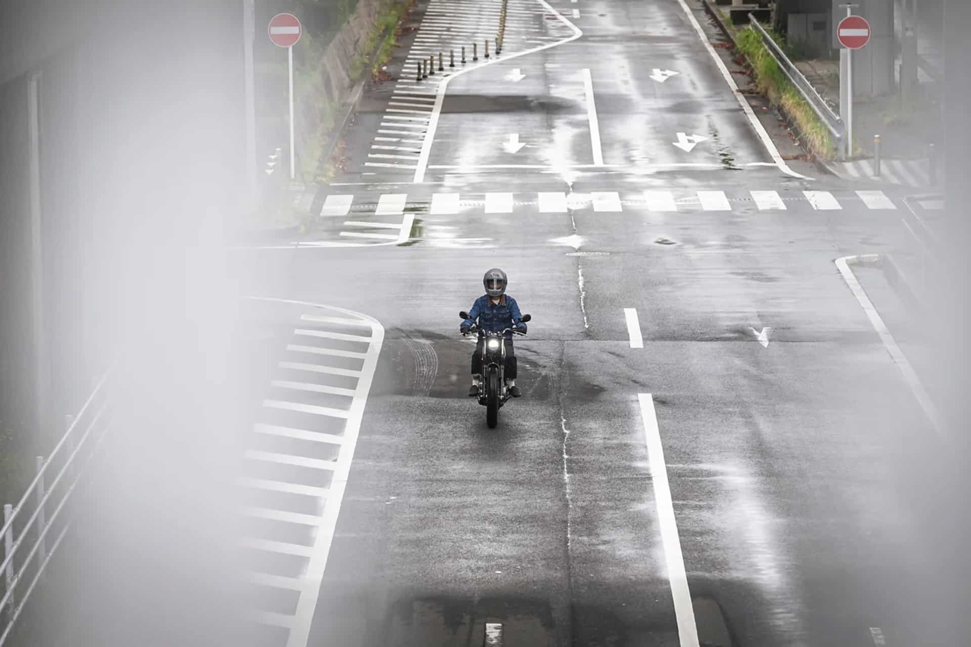 Si vives en Japón, todavía puedes comprar una Yamaha SR400 de toda la vida y nueva