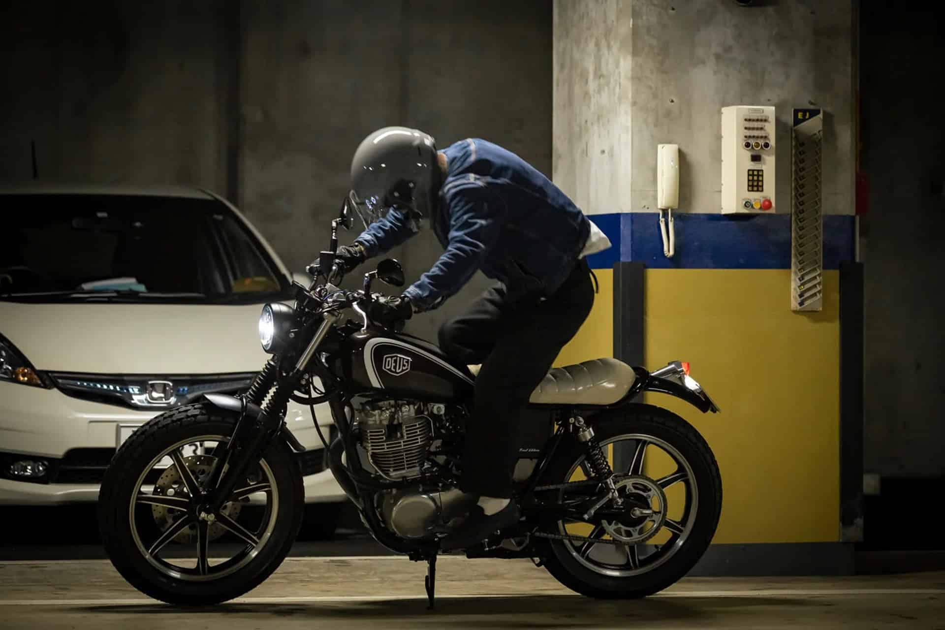 Si vives en Japón, todavía puedes comprar una Yamaha SR400 de toda la vida y nueva
