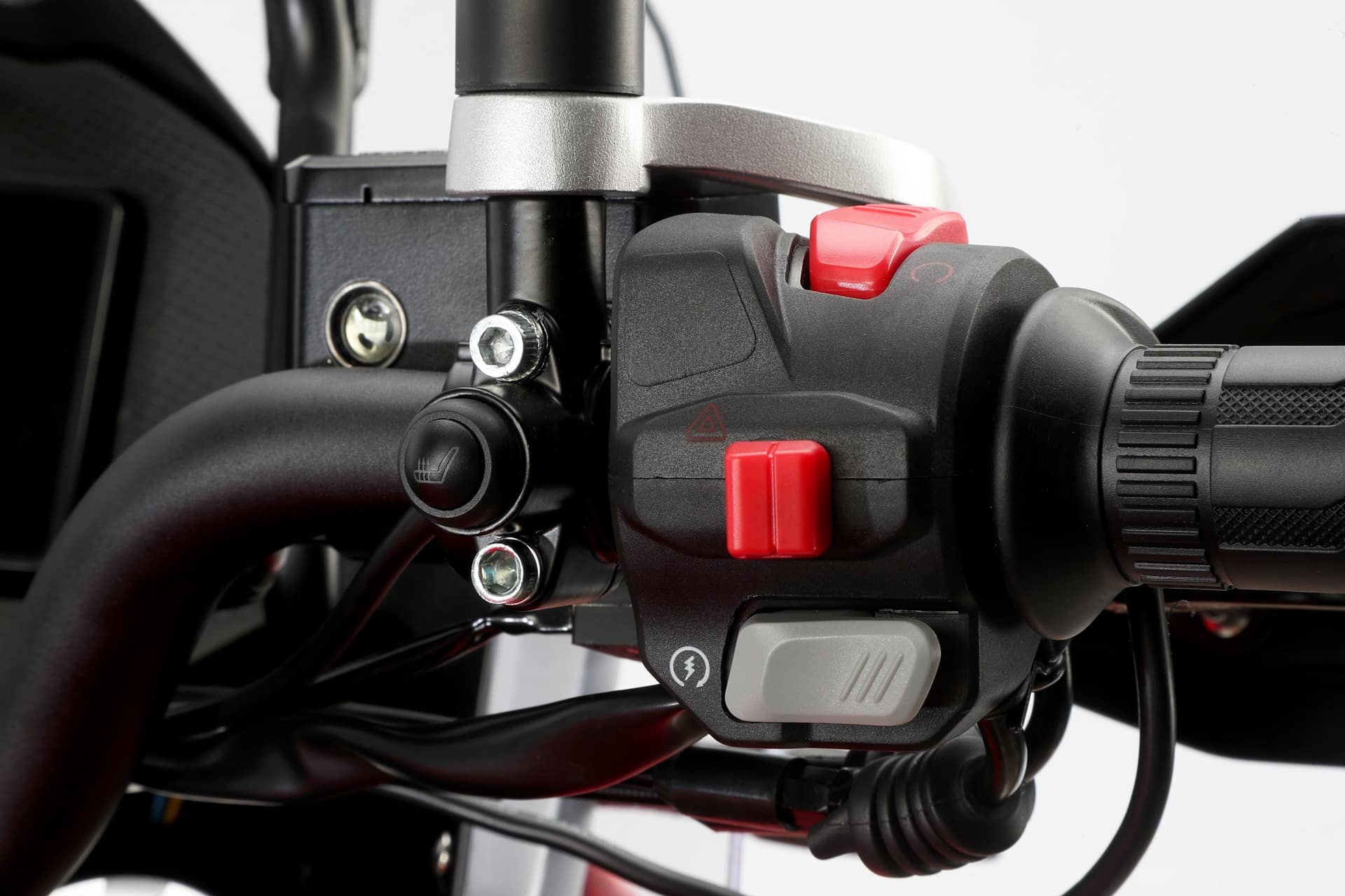 QJMotor SRT 550X 2023