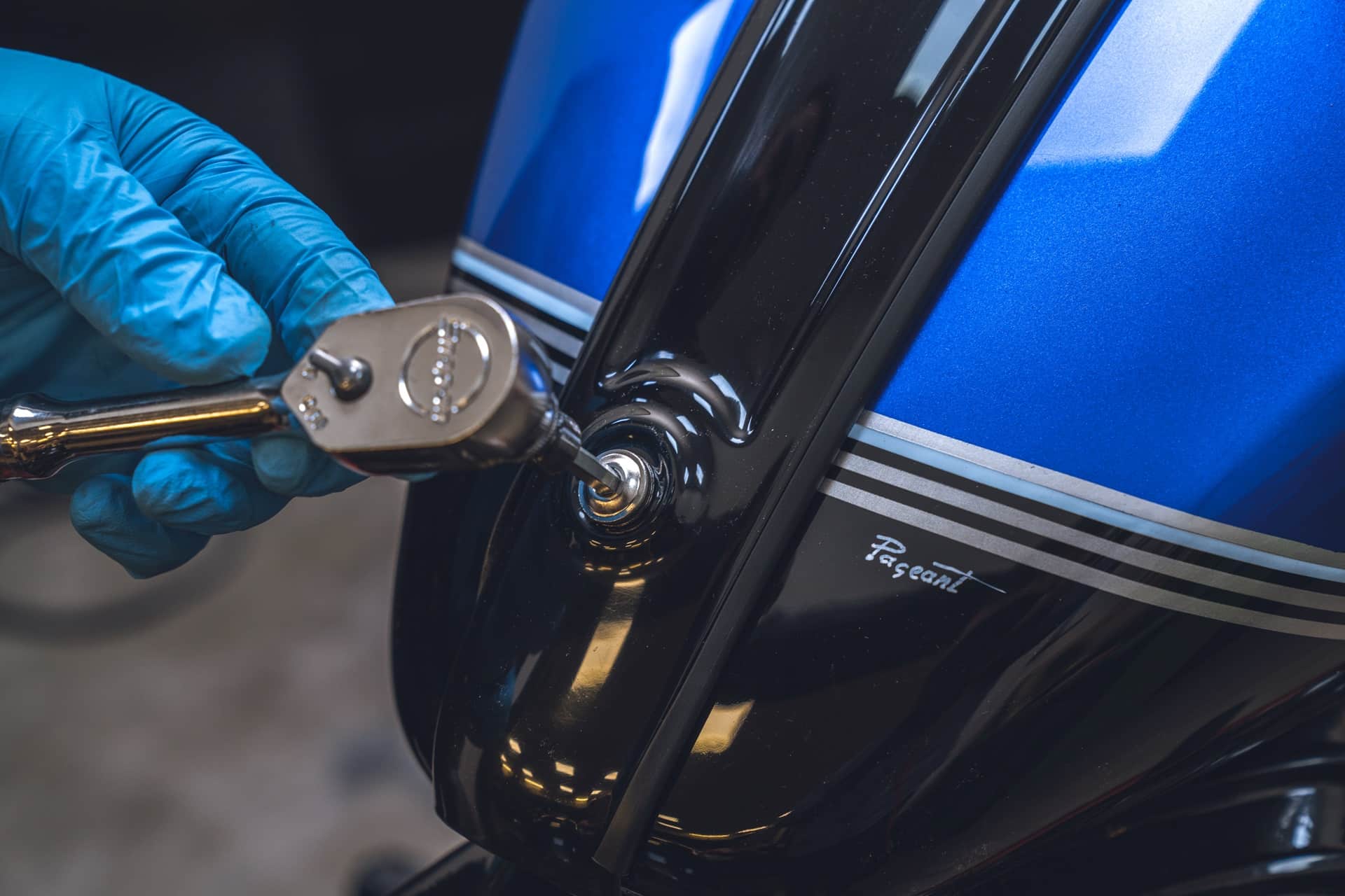 Indian Sport Chief "Rage" by Krazy Horse