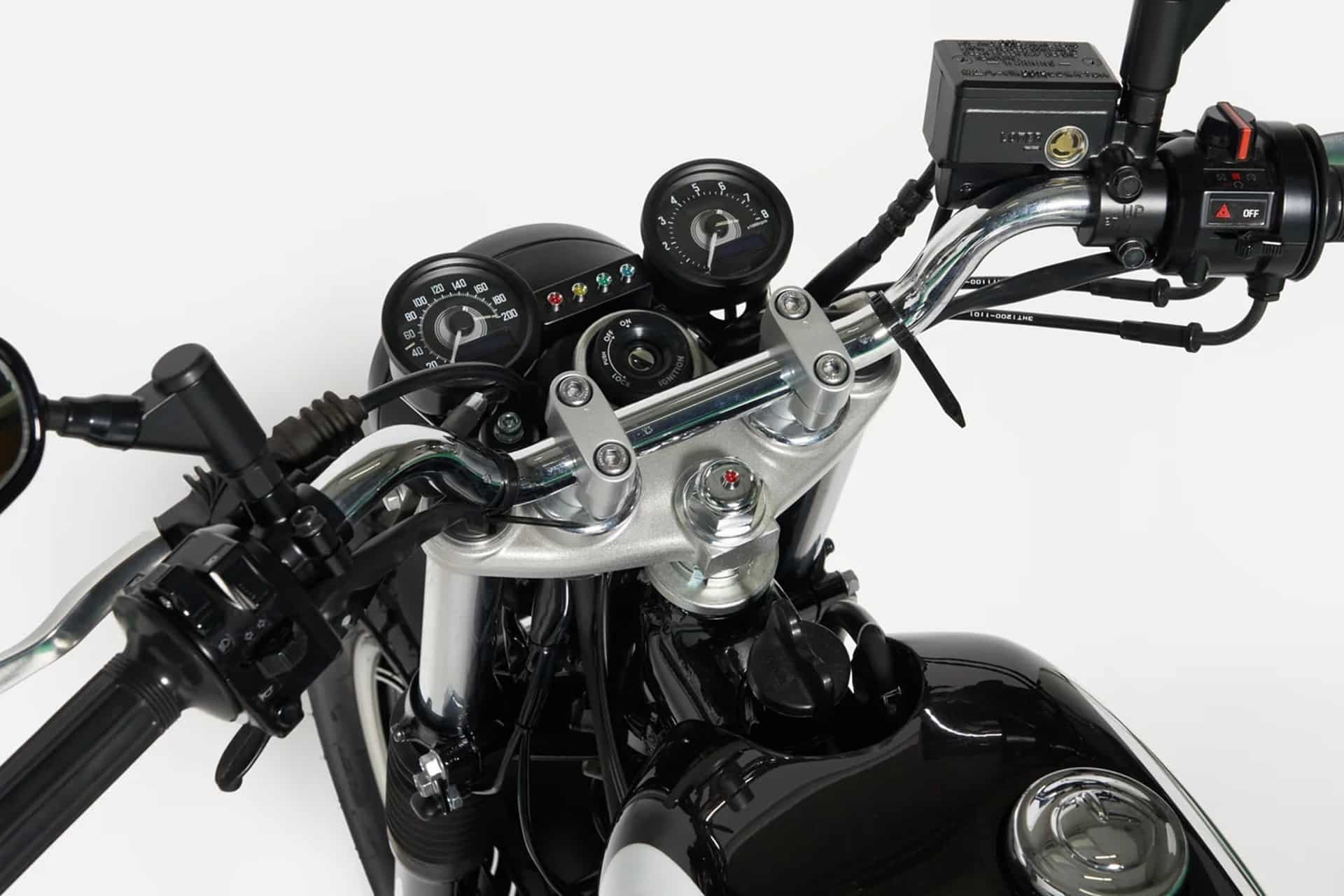 Si vives en Japón, todavía puedes comprar una Yamaha SR400 de toda la vida y nueva