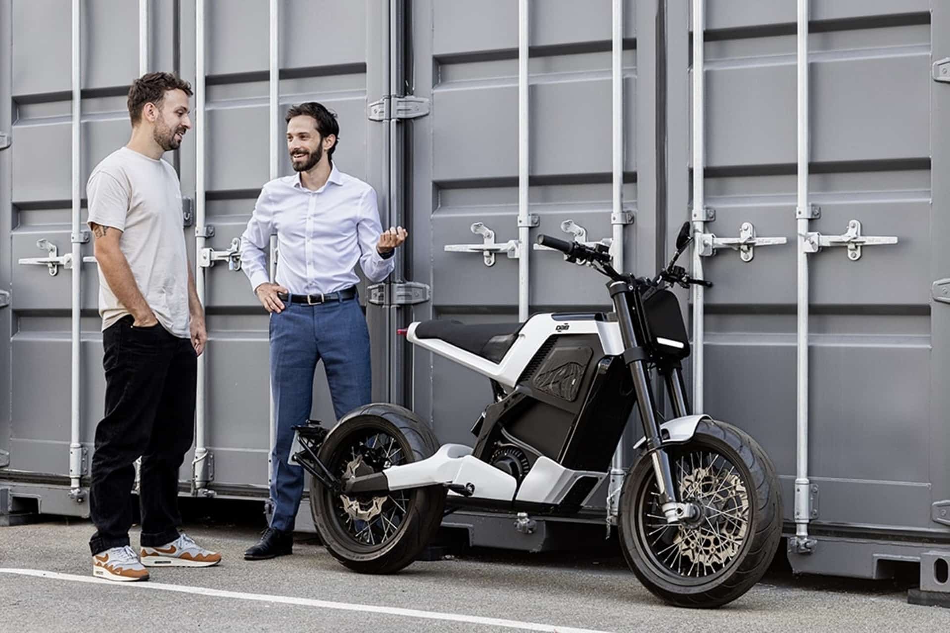 DAB Motors y Peugeot Motocycles anuncian su acuerdo para la fabricación de motocicletas eléctricas