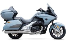 Paifang PFMoto Starship 6: La Gold Wing china a escala