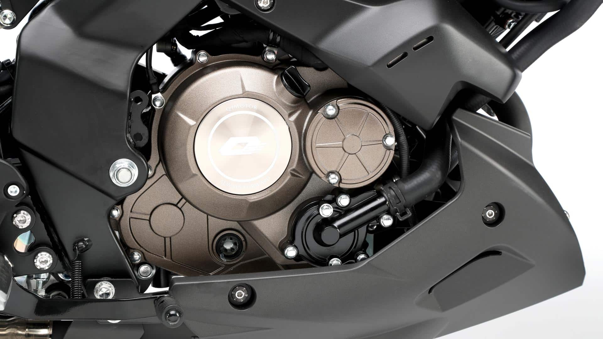 QJ Motor SRK 125 S