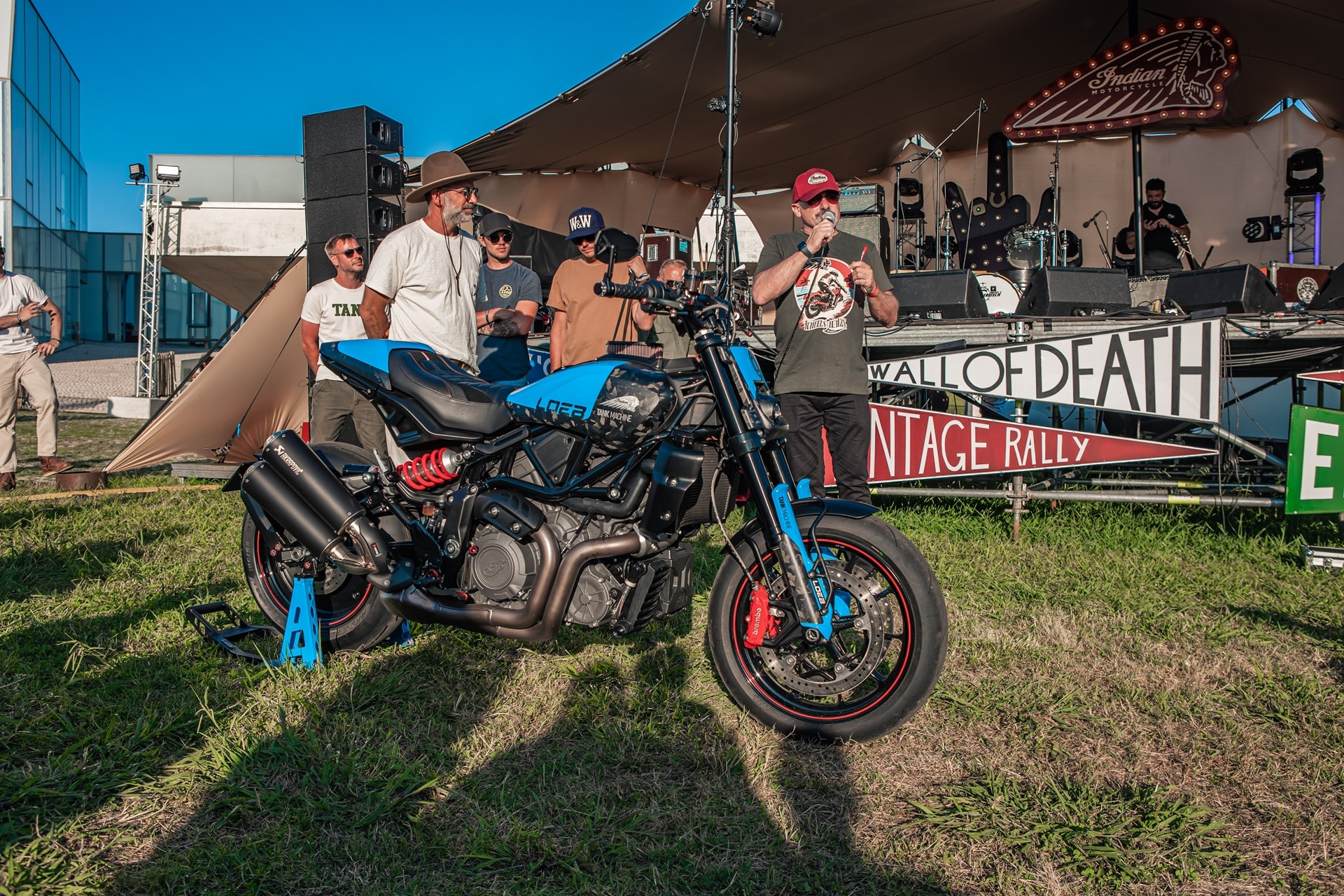 La Indian FTR Loeb es presentada oficialmente en Wheels & Waves 2023