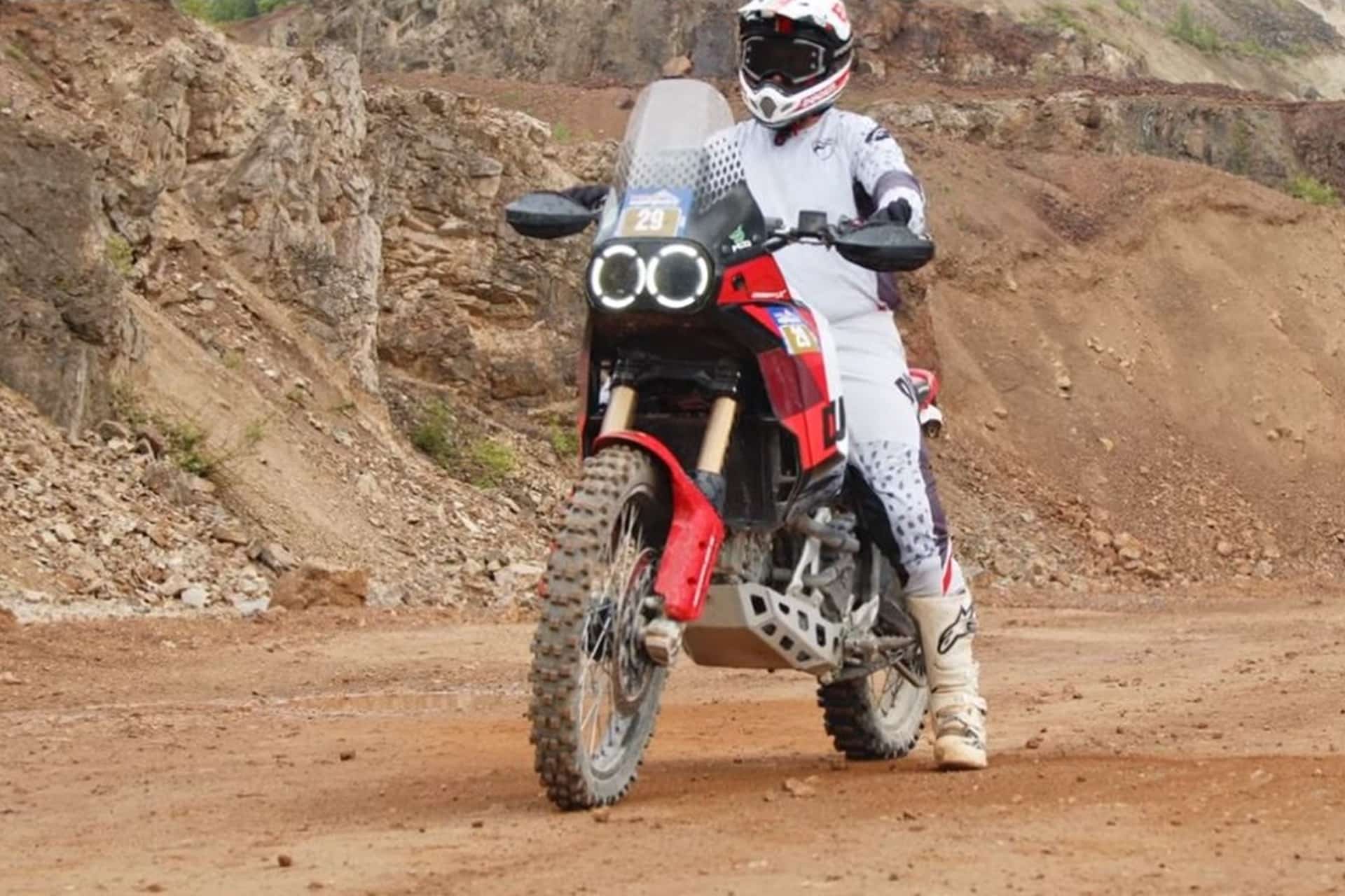 Antoine Meo se proclama campeón en Erzbergrodeo a los mandos de una Ducati DesertX