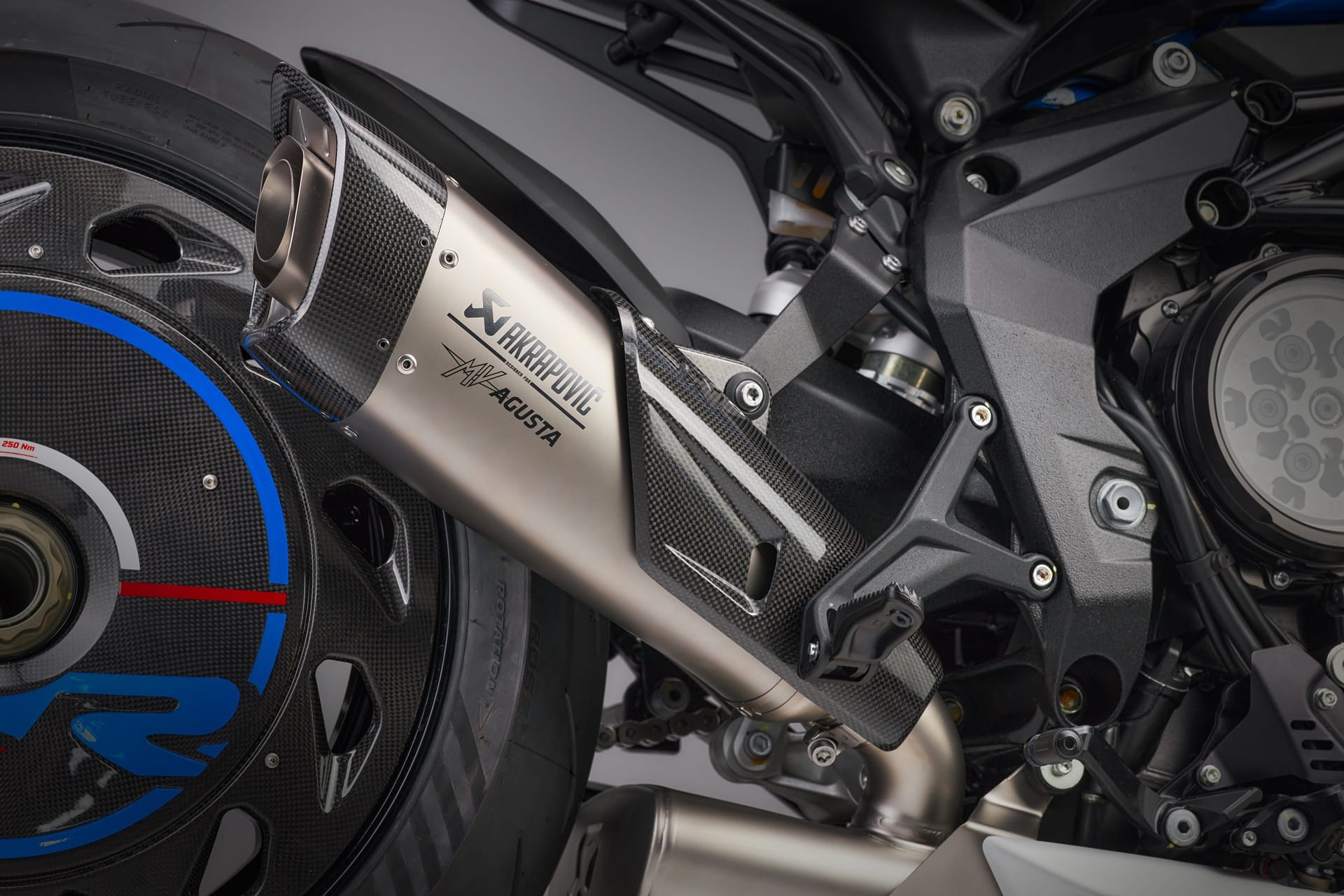 MV Agusta Dragster RR SCS America: Regresan unas siglas muy especiales en forma de edición limitada