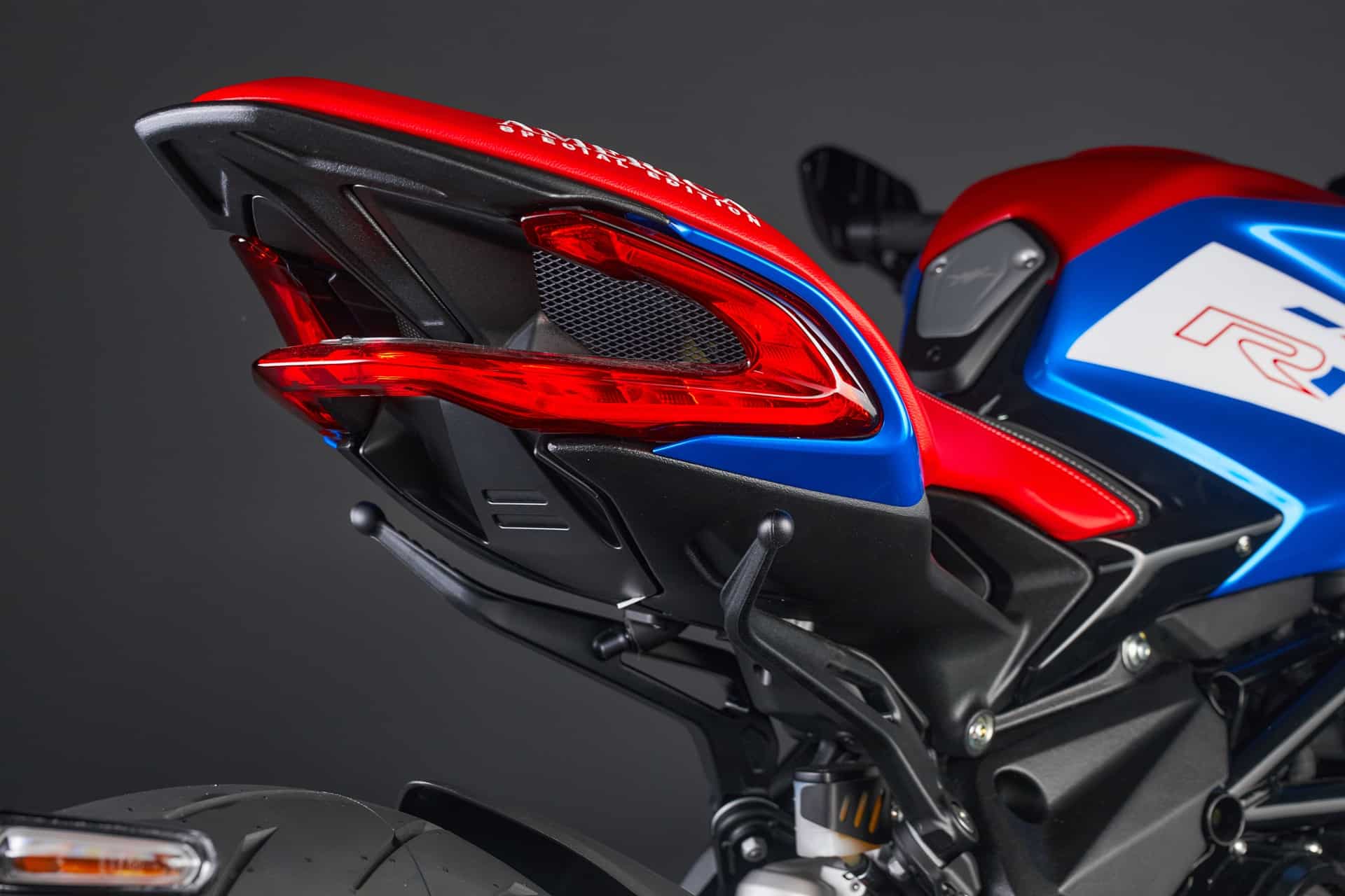 MV Agusta Dragster RR SCS America: Regresan unas siglas muy especiales en forma de edición limitada