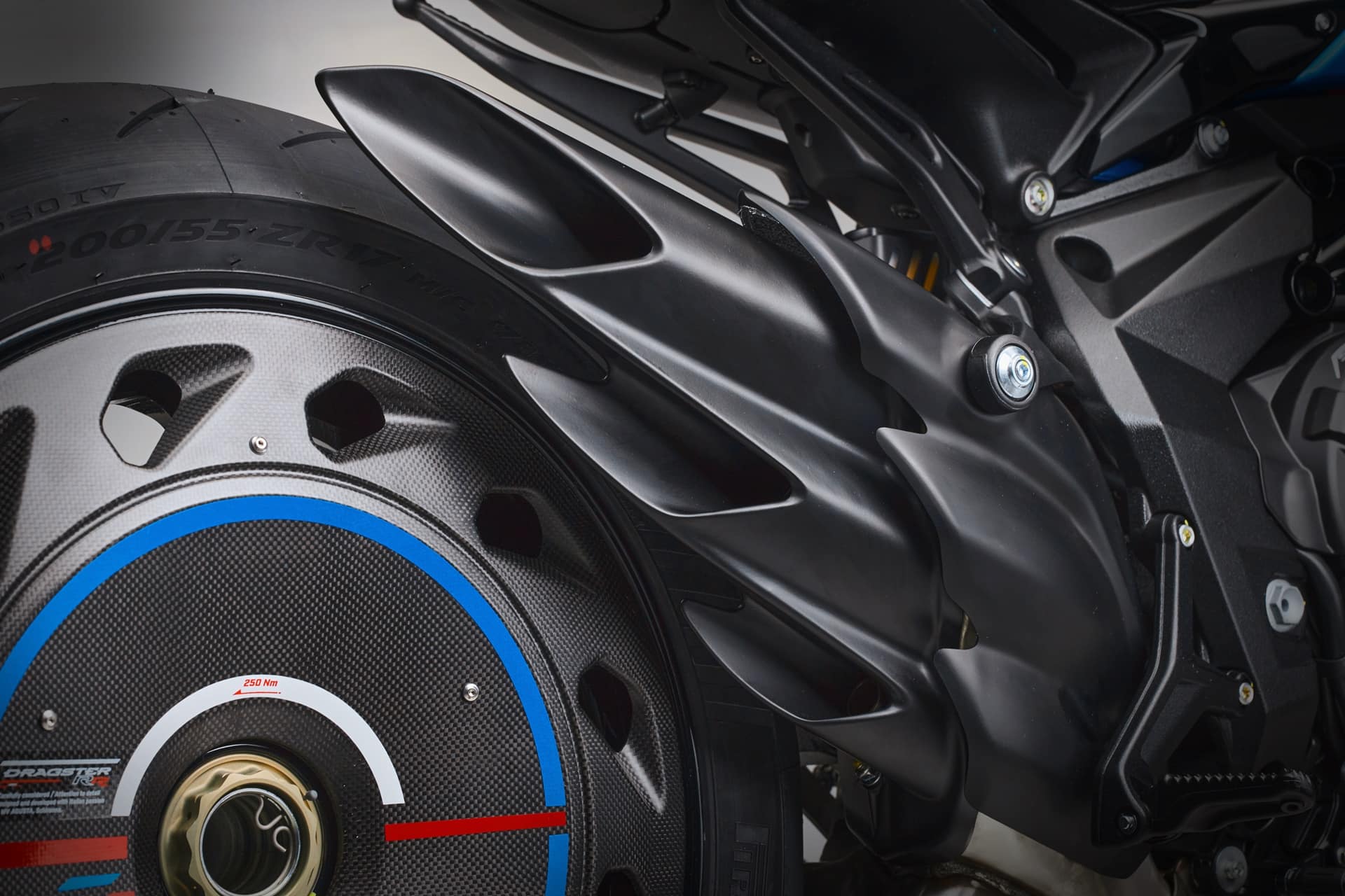 MV Agusta Dragster RR SCS America: Regresan unas siglas muy especiales en forma de edición limitada