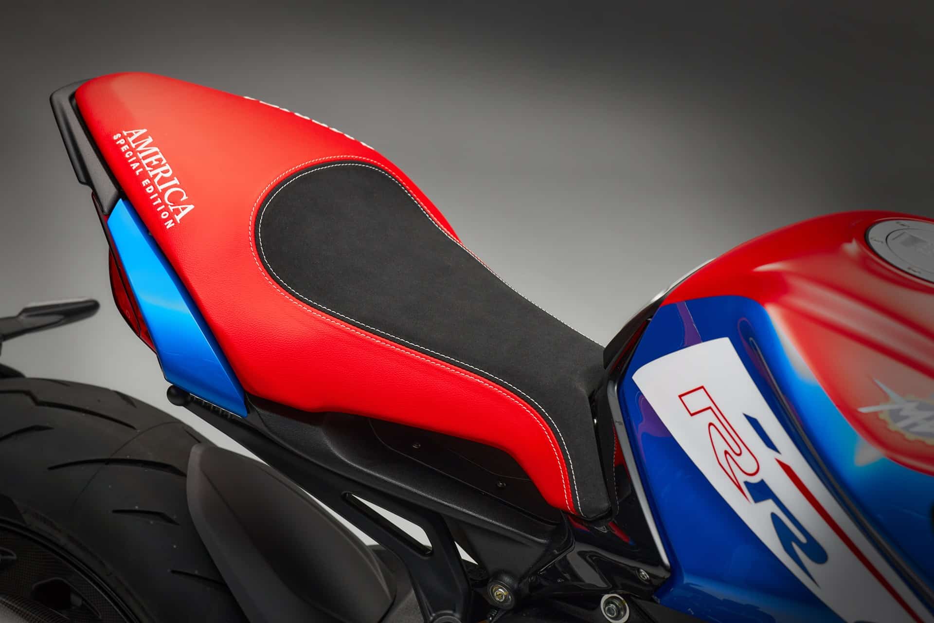 MV Agusta Dragster RR SCS America: Regresan unas siglas muy especiales en forma de edición limitada