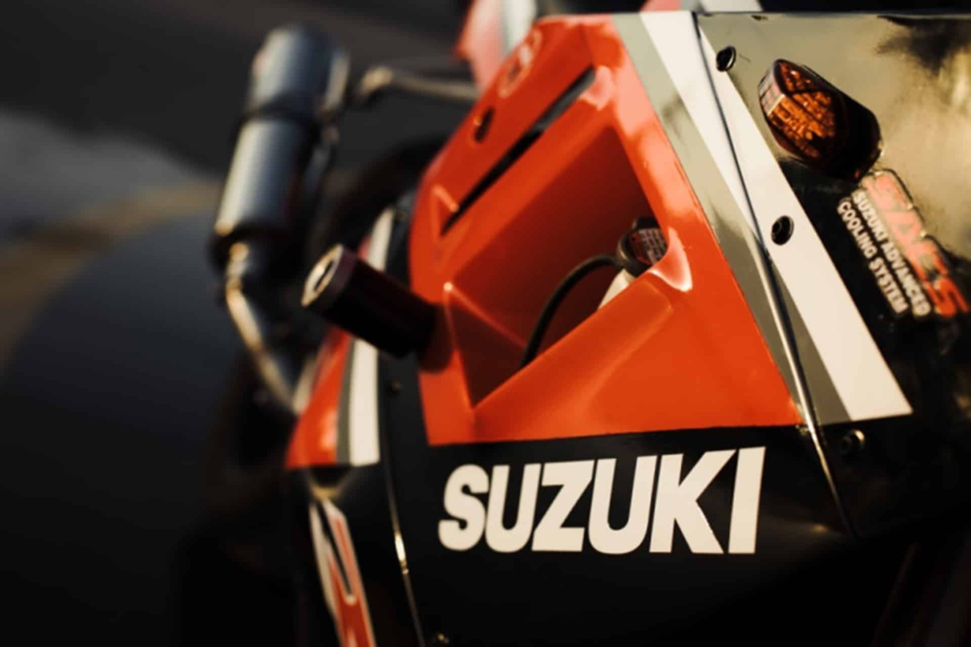 Suzuki GSX-R1000 K7 2007 "Slingshot": "Regreso al pasado 3.0"