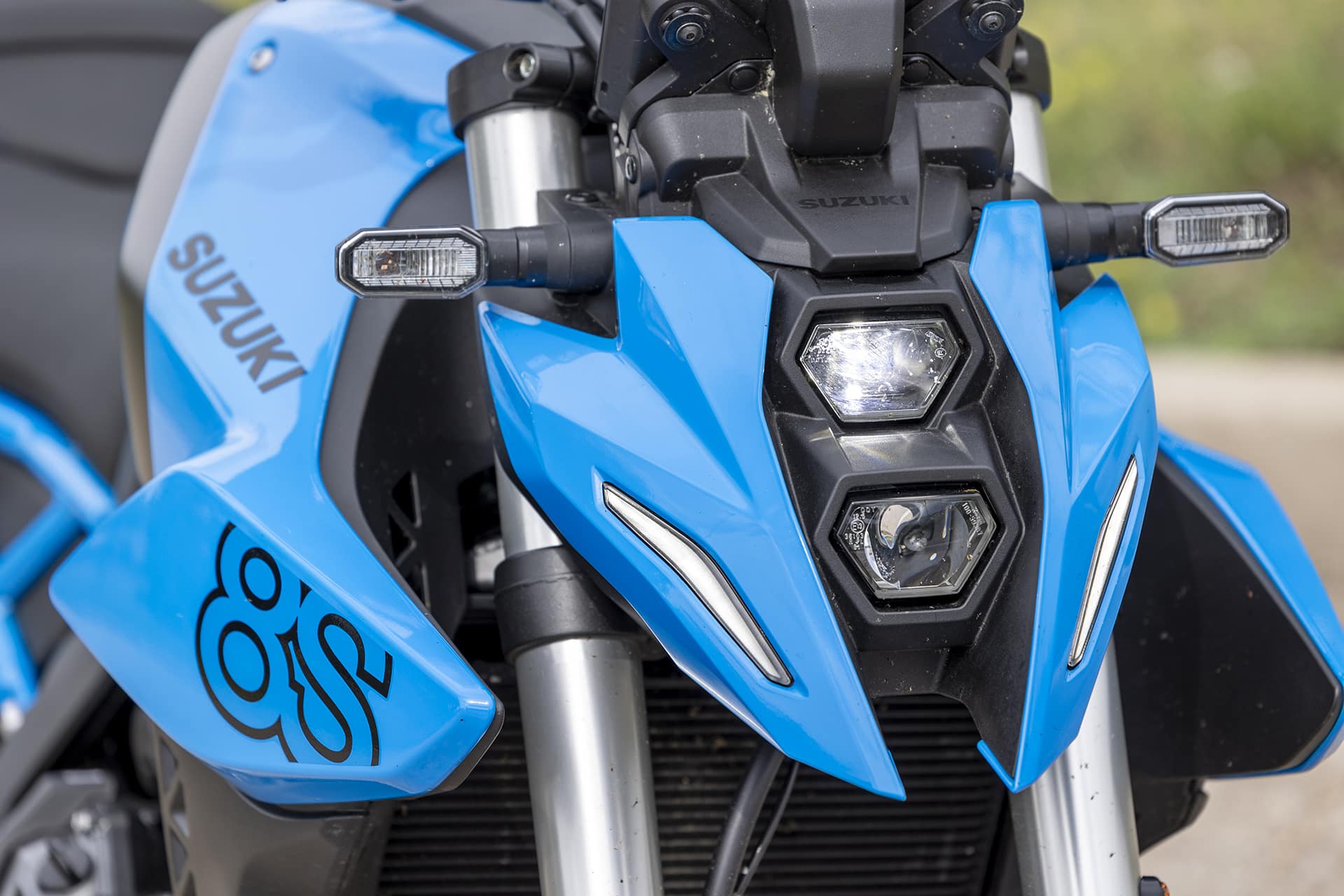 Comparativa Suzuki GSX8S / Honda CB750 Hornet