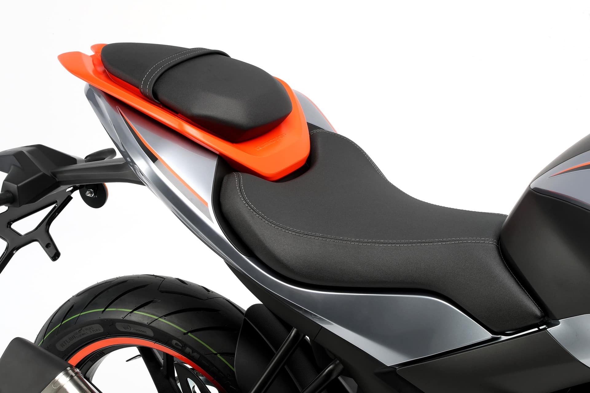QJMOTOR SRK 125 S