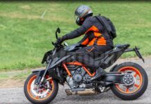 KTM 1290 Super Duke R 2024