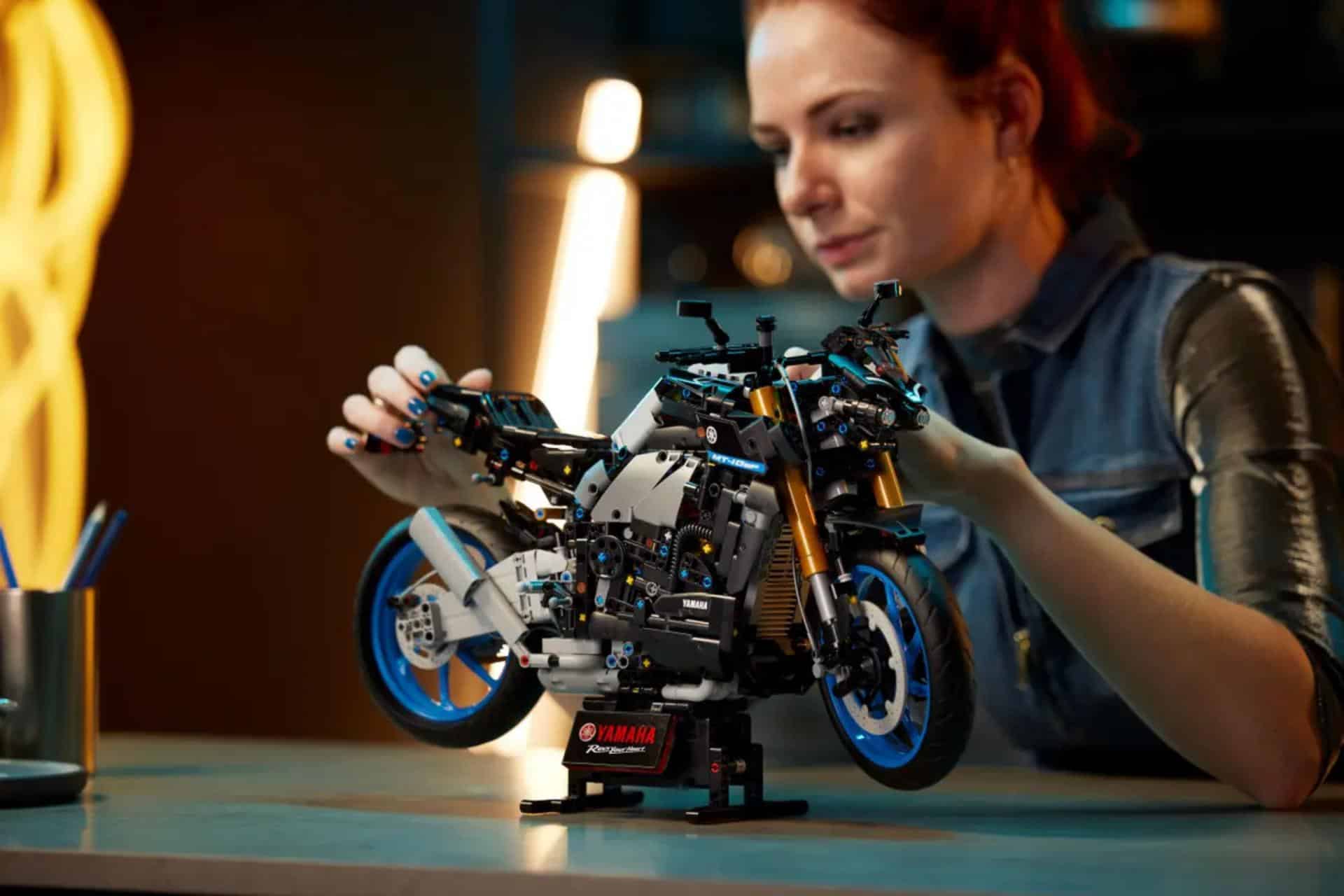 LEGO Technic Yamaha MT-10