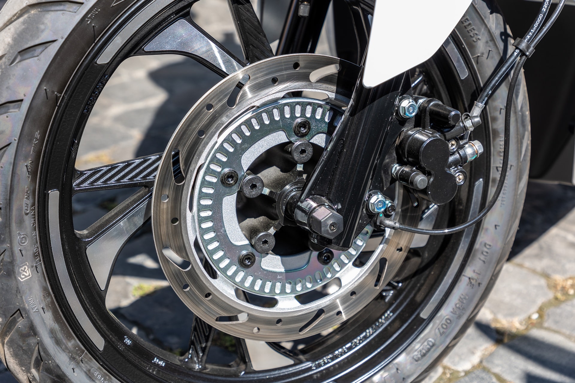 Prueba Peugeot Tweet 125 2023