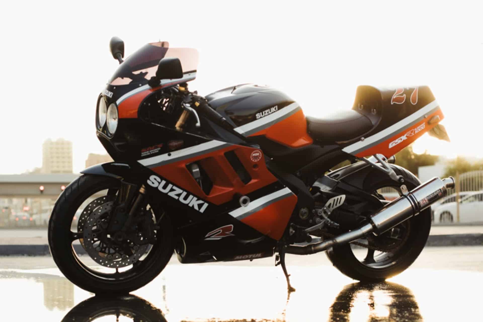 Suzuki GSX-R1000 K7 2007 "Slingshot": "Regreso al pasado 3.0"