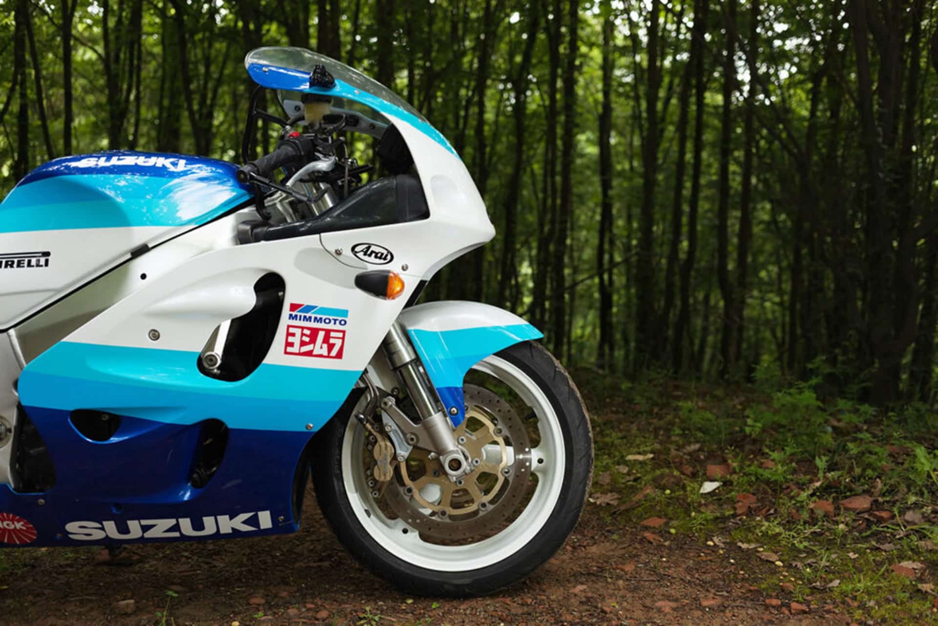 Suzuki GSX-R750 SRAD by Revv Motorcycles