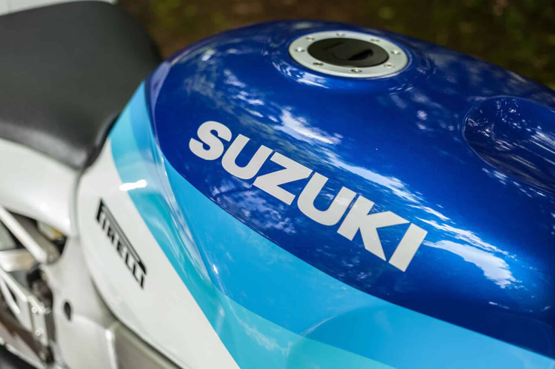 Suzuki GSX-R750 SRAD by Revv Motorcycles