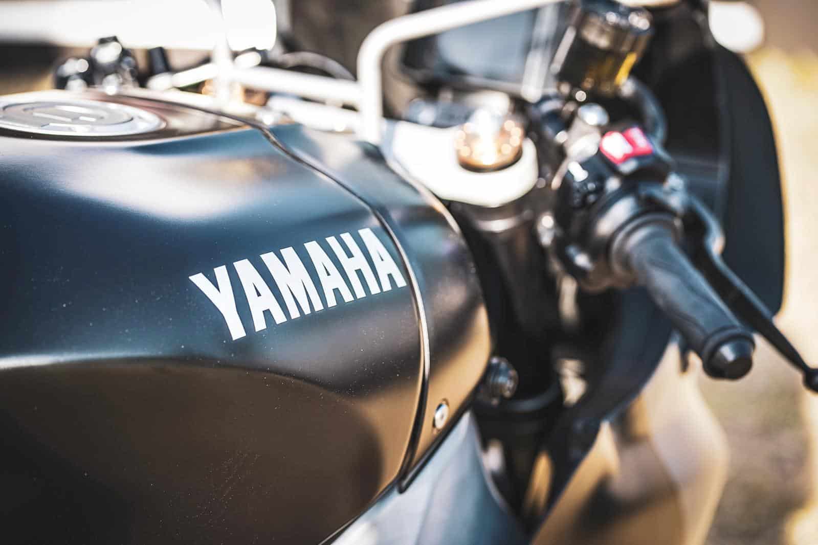 Yamaha XSR900 DB40