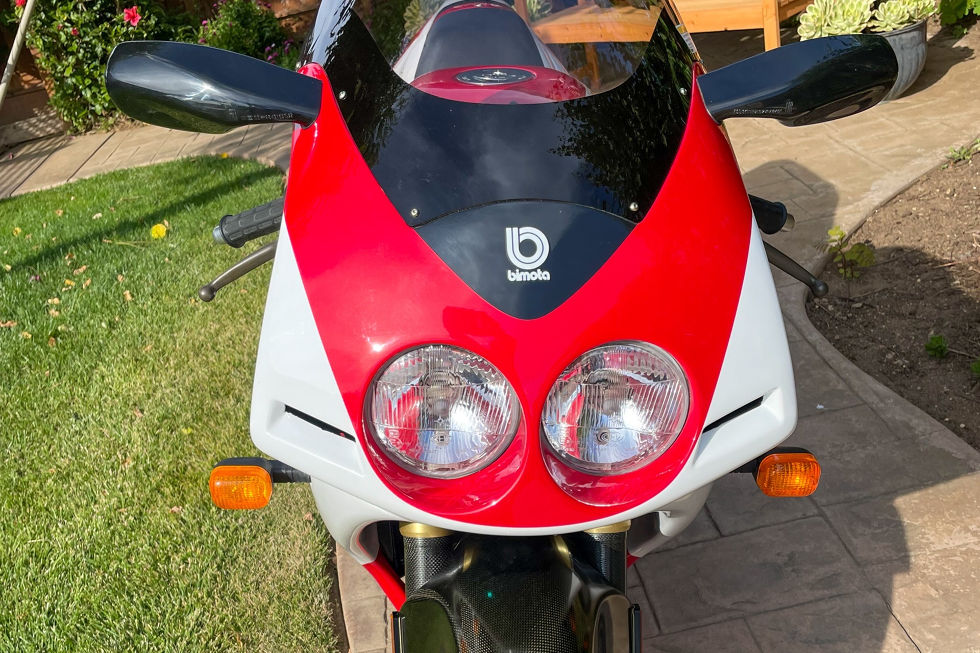 Motos de ensueño a la venta: Bimota SB6 de 1995