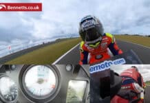 McGuinness a fuego sobre una VFR800 ¿La mejor manera de celebrar 100.000 millas en el marcador?