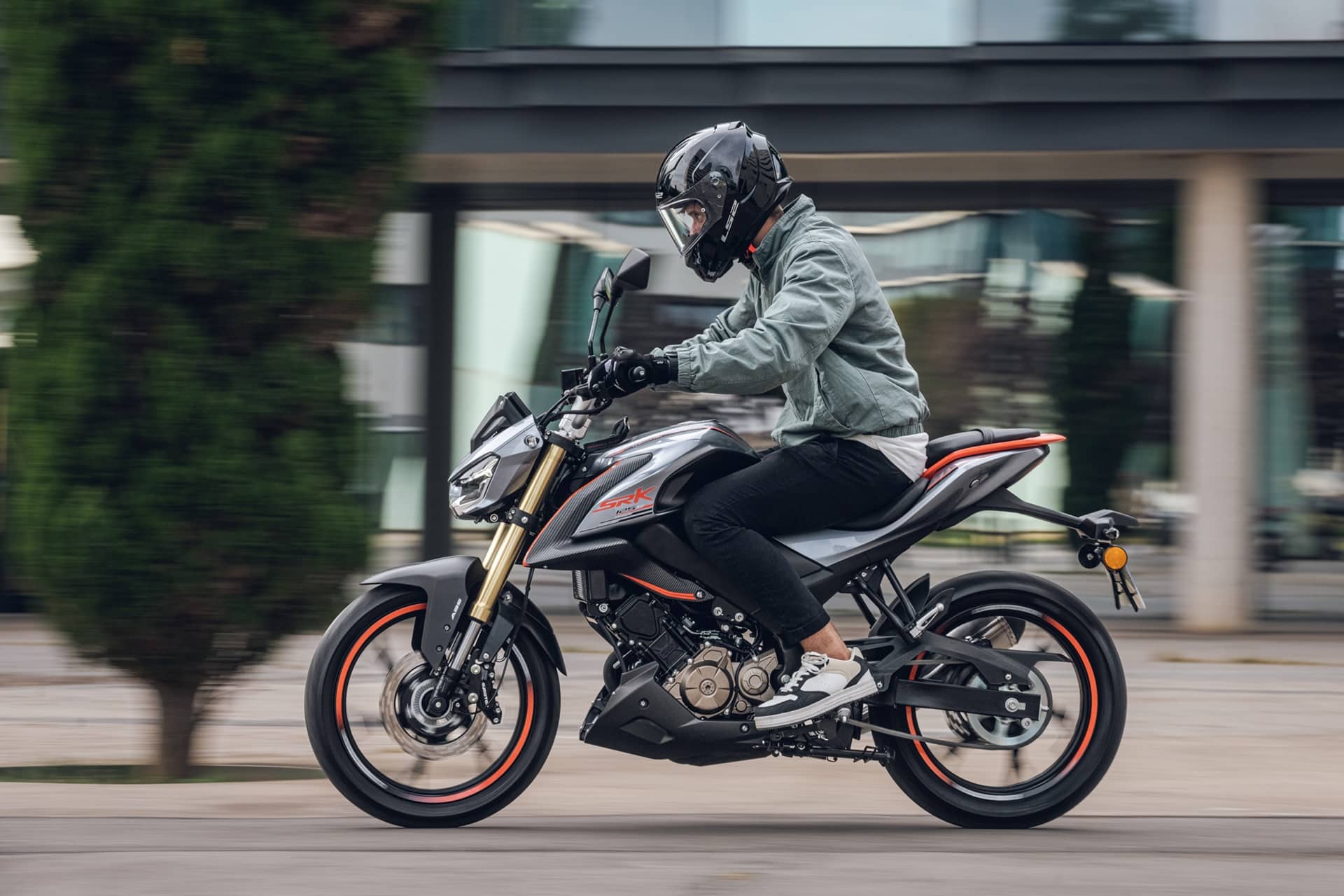 QJMOTOR SRK 125 S