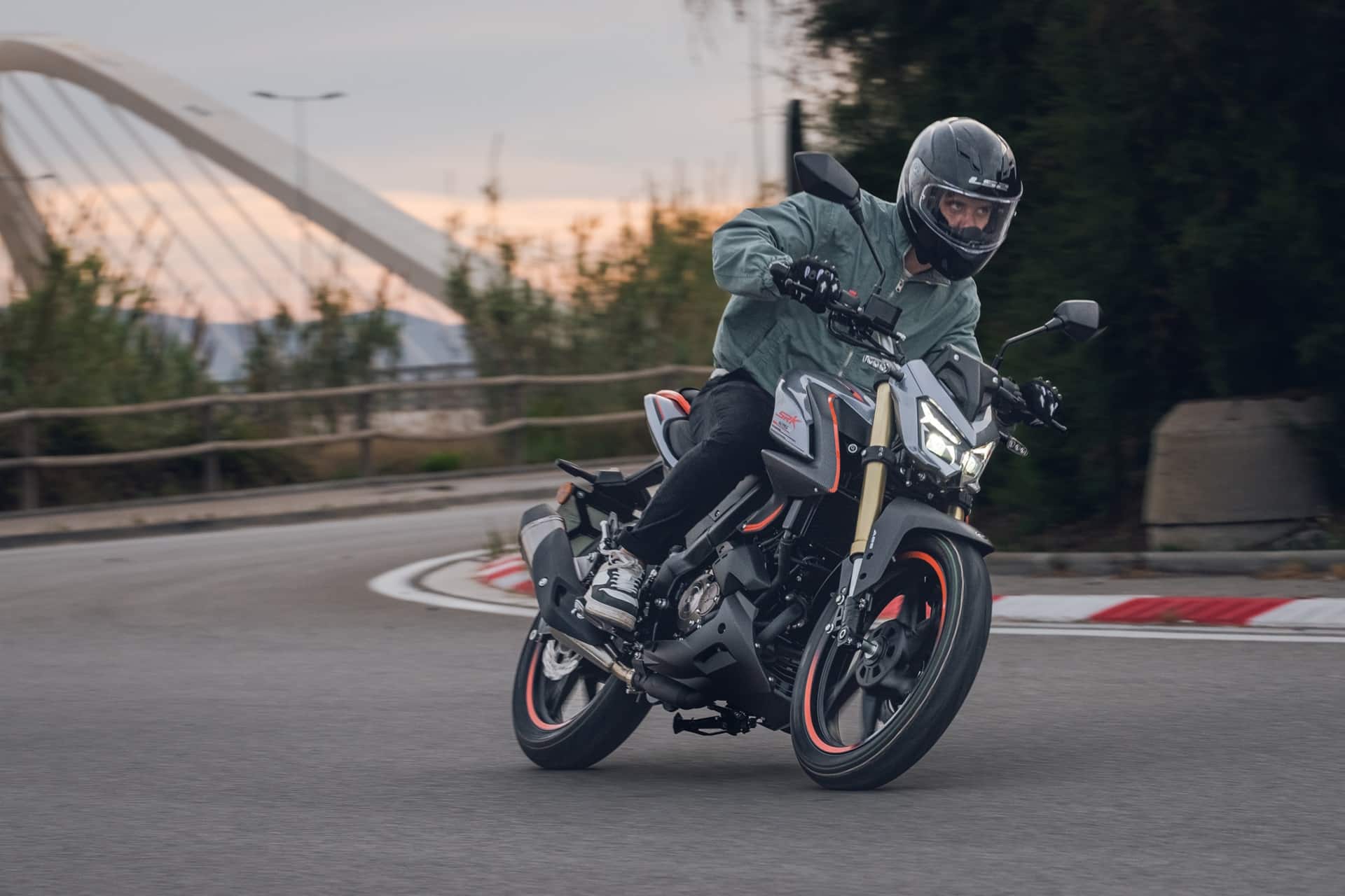 QJMOTOR SRK 125 S
