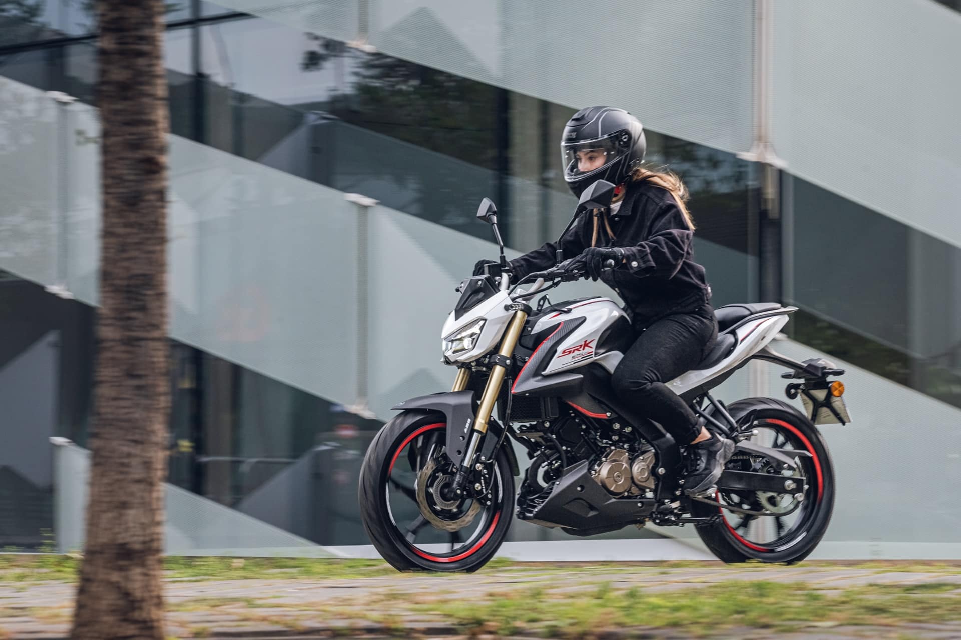 QJMOTOR SRK 125 S