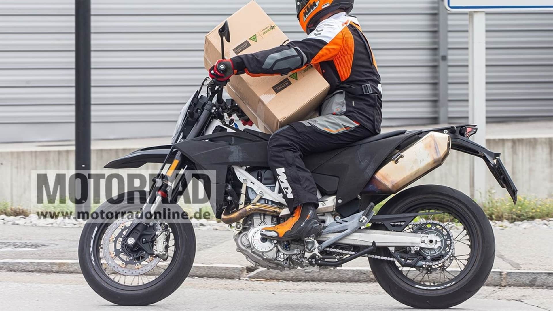 Primeras imágenes de las futuras KTM SMC R y Enduro R 2024