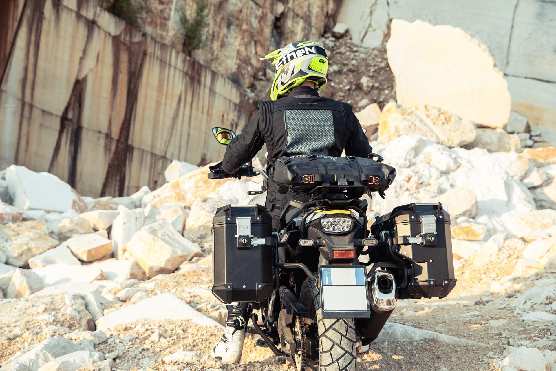 Maletas GIVI Trekker Outback EVO: Más seguras, cómodas y resistentes
