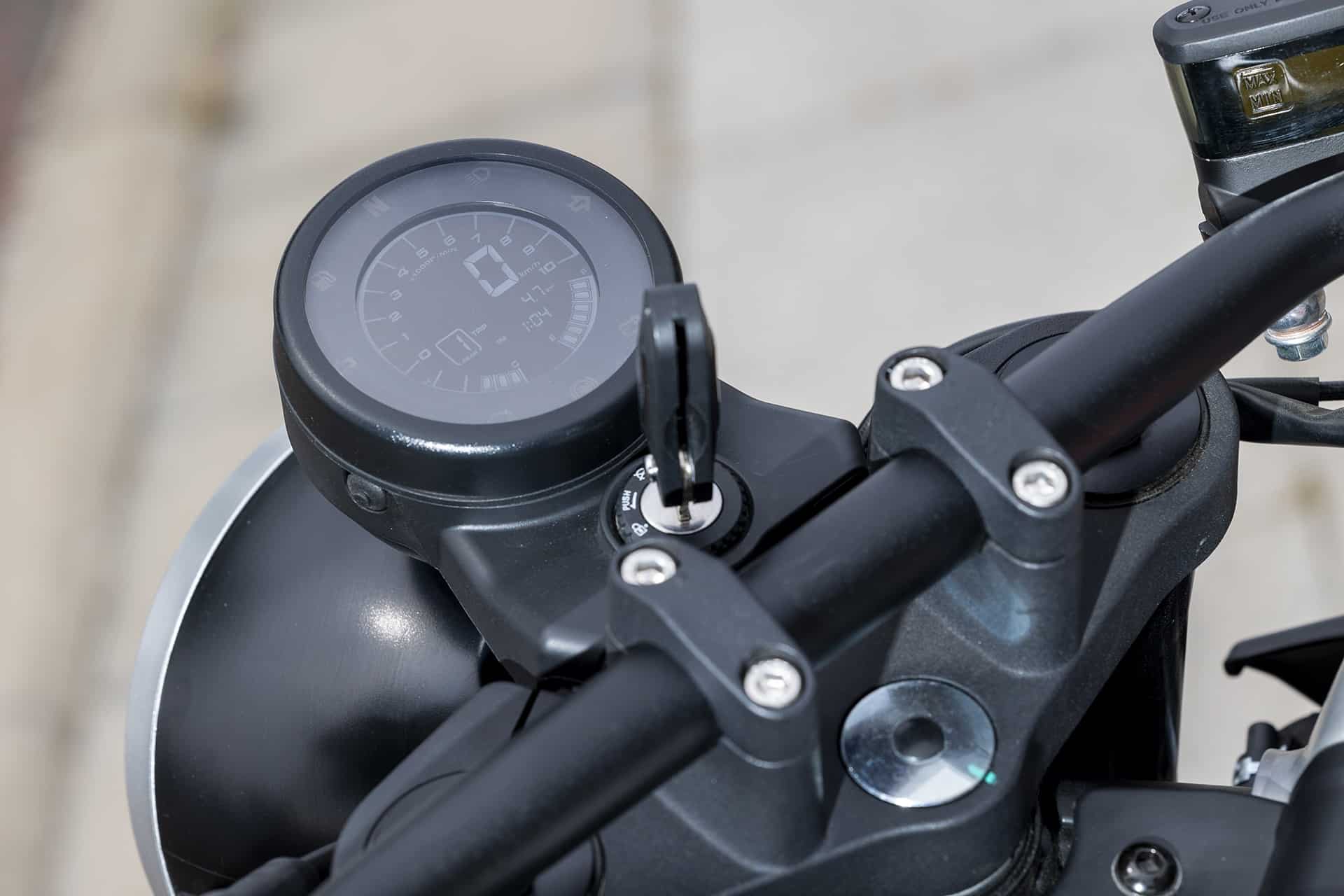 Prueba Brixton Crossfire 125