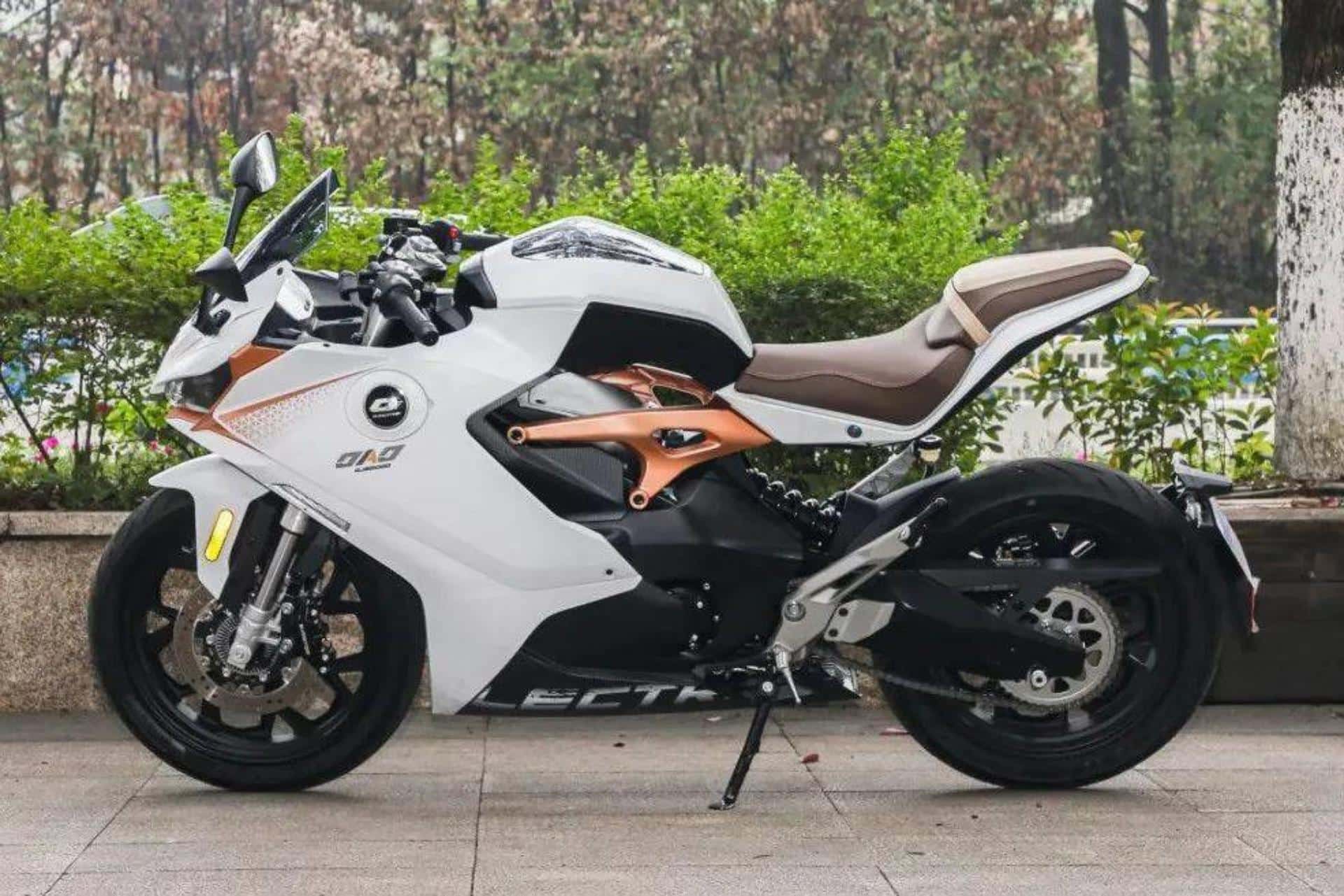 QJMotor OAO Pro