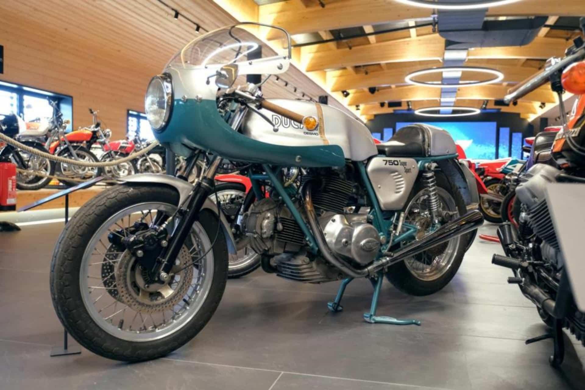 Top Mountain Motorcycle Crosspoint Museum