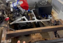 El motor de la Hayabusa va en la parte trasera junto con el depósito