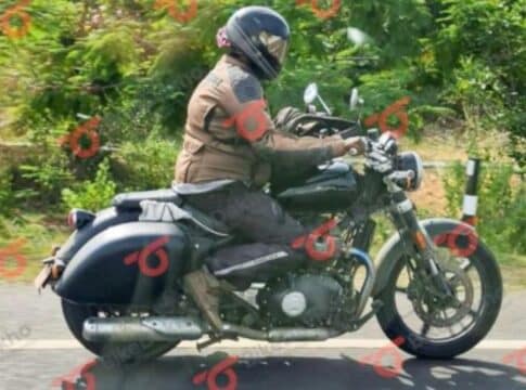 Royal Enfield Super Meteor 650 bagger