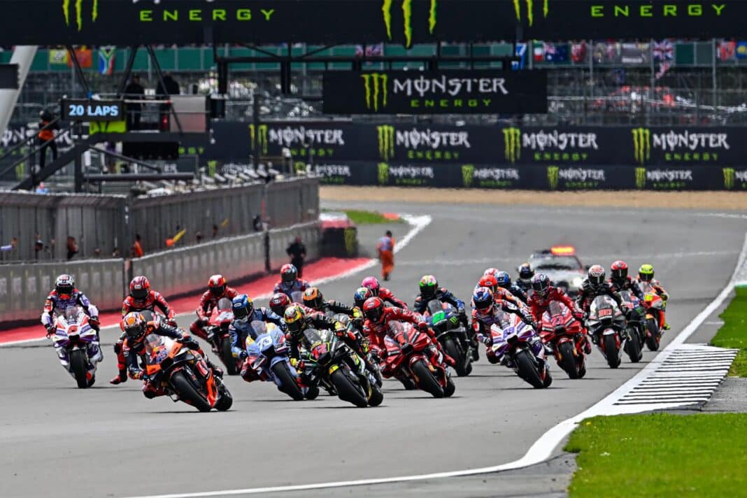 MotoGP Silverstone: Aleix Espargaró vence y rompe la racha de Ducati
