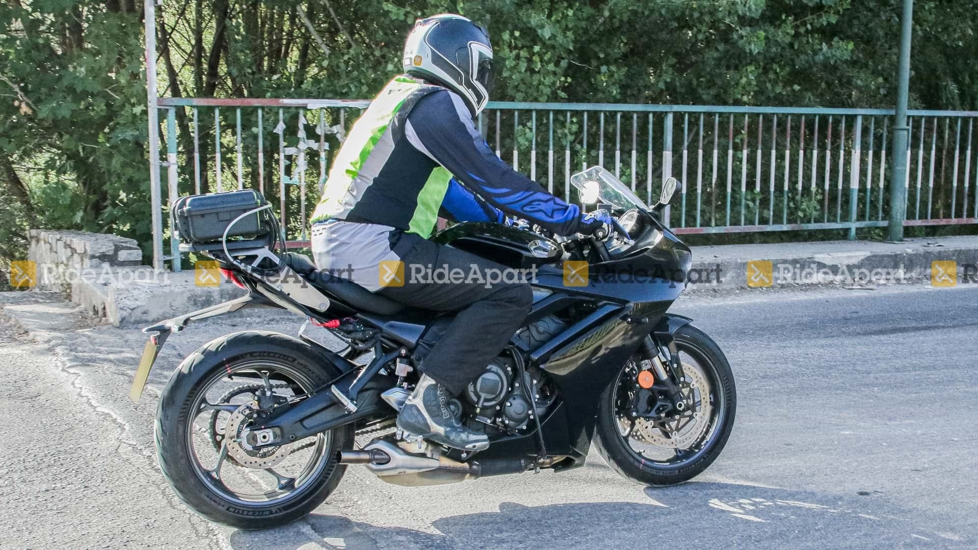 A Test Mule Of The Future Triumph Daytona 660 Caught In Action