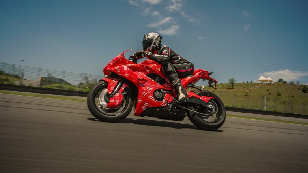 CFMoto da a conocer a sus futuras deportivas 500SR y 675SR
