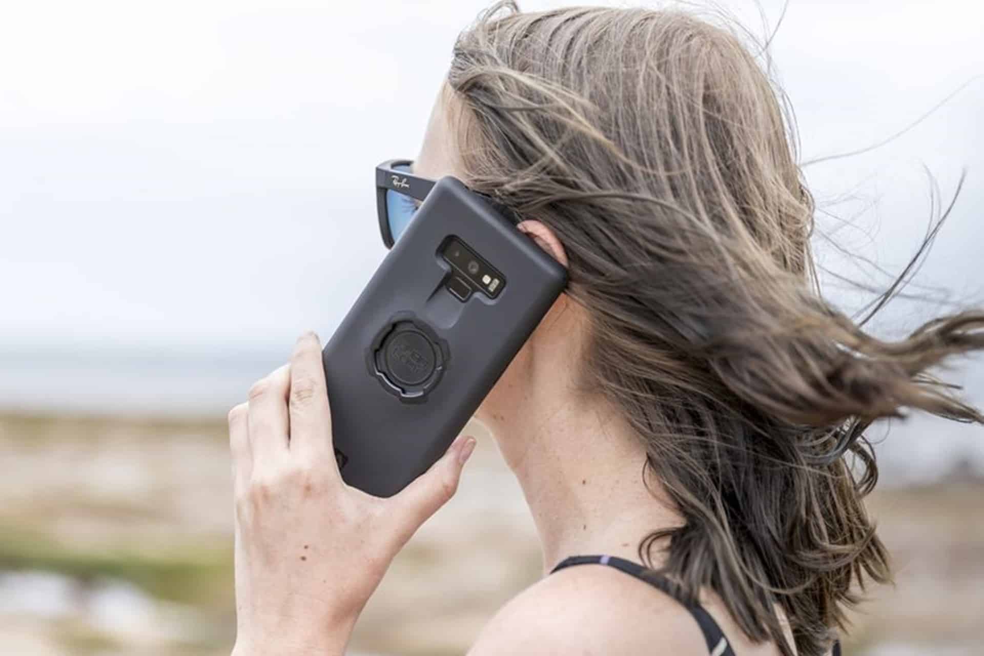 Gama de accesorios Quadlock: La conectividad sobre la moto a otro nivel