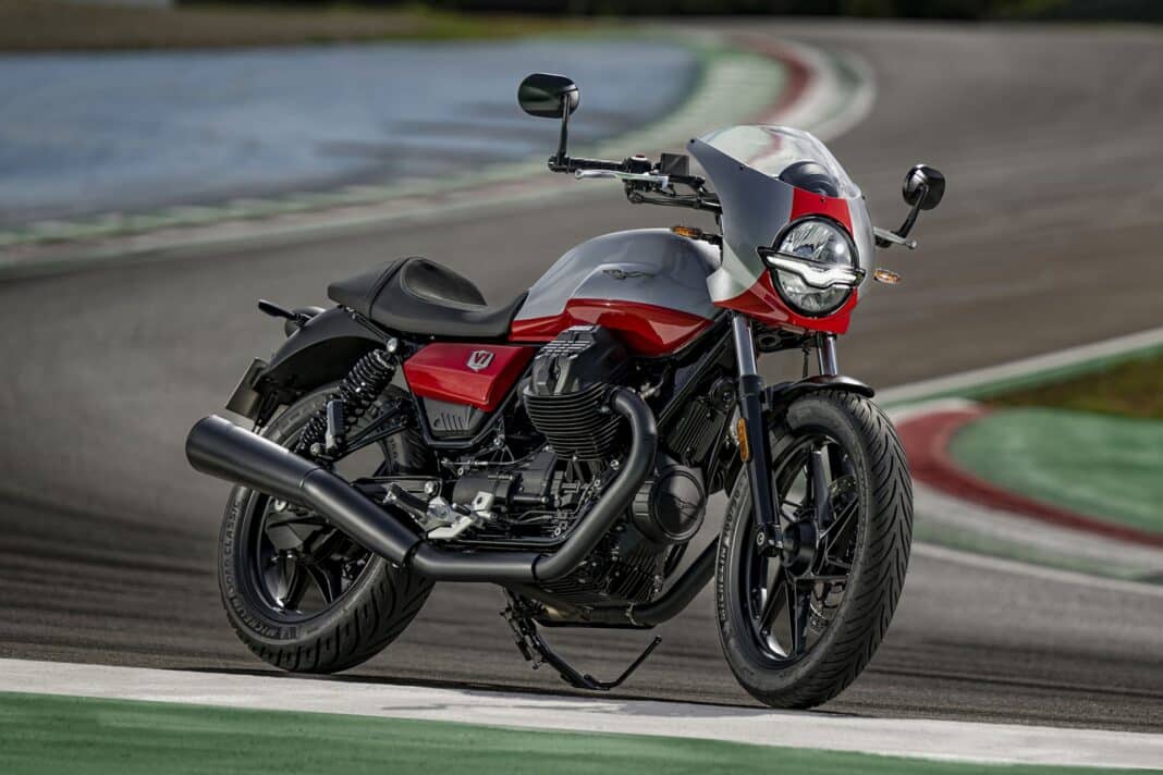 Moto Guzzi Stone Corsa V7 2023